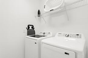 Upstay - Ultimate Orlando Oasis w Pool and Hot Tub