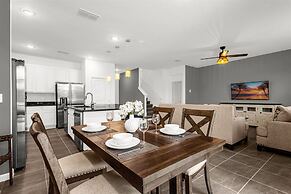 Upstay - Ultimate Orlando Oasis w Pool and Hot Tub