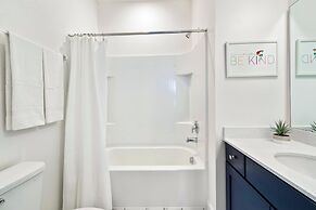 Upstay - 31-guest Home w Pool-hot Tub-cinema-games