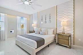 Upstay - 31-guest Home w Pool-hot Tub-cinema-games