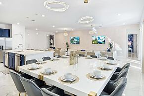 Upstay - 31-guest Home w Pool-hot Tub-cinema-games