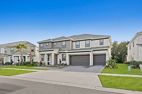 Upstay - 31-guest Home w Pool-hot Tub-cinema-games