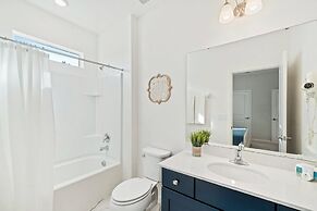 Upstay - 31-guest Home w Pool-hot Tub-cinema-games