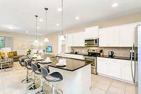 Upstay - Theater Games Pool - Hot Tub - Sleeps 16