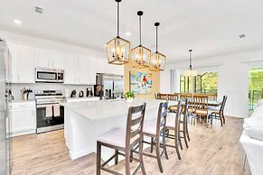 Upstay - 19-guest Resort Home w Pool Hottub Disney