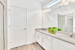 Upstay - 19-guest Resort Home w Pool Hottub Disney