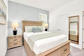 Upstay - 19-guest Resort Home w Pool Hottub Disney