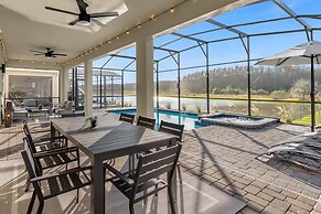 Upstay - Lakeview Mansion w Pool Spa and Cinema