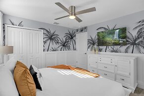 Upstay - Lakeview Mansion w Pool Spa and Cinema