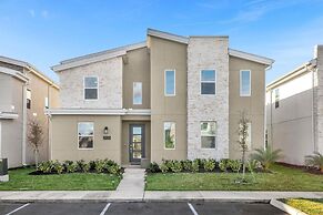 Upstay - Lakeview Mansion w Pool Spa and Cinema