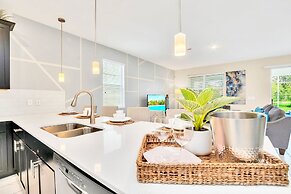 Pool Hot Tub Resort Waterslides - Sleeps 16