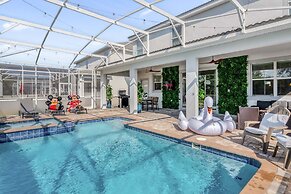 Pool Hot Tub Resort Waterslides - Sleeps 16