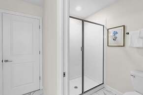 Pool Hot Tub Resort Waterslides - Sleeps 16