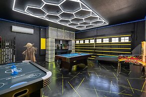 Pool Hot Tub Resort Waterslides - Sleeps 16