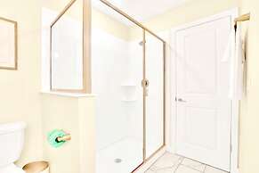 Pool Hot Tub Resort Waterslides - Sleeps 16