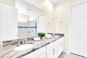 Upstay - 20-guest Home w Hot Tub-pool-bbq-arcade