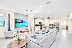 Upstay - 20-guest Home w Hot Tub-pool-bbq-arcade