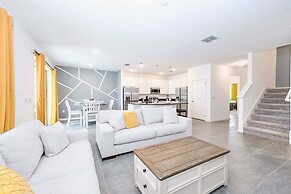 Upstay- Resort Home w Pool Hot Tub - Near Disney