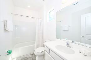 Upstay- Resort Home w Pool Hot Tub - Near Disney