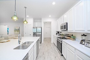 Upstay - Magic Mansion w Pool-spa-cinema-games