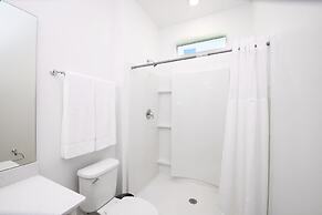 Upstay - Magic Mansion w Pool-spa-cinema-games