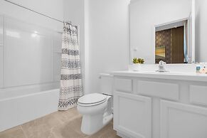 Upstay - 30ppl Home w Theme Rooms-games-pool-spa