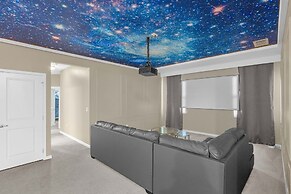 Upstay - 30ppl Home w Theme Rooms-games-pool-spa