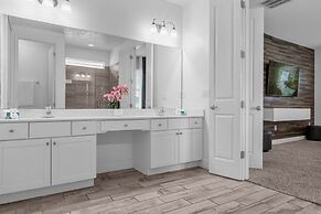 Upstay - 13-bedroom Resort Home w Pool Hot Tub BBQ