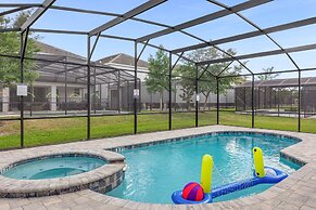 Upstay - 13-bedroom Resort Home w Pool Hot Tub BBQ