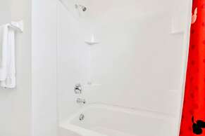 18 Guest Resort Home - Pool BBQ - Near Disney