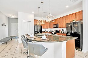 18 Guest Resort Home - Pool BBQ - Near Disney