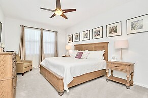 18 Guest Resort Home - Pool BBQ - Near Disney