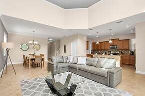 Upstay - Pet-friendly Home With Pool-hot Tub-bbq