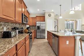 Upstay - Pet-friendly Home With Pool-hot Tub-bbq