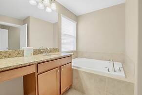 Upstay - Pet-friendly Home With Pool-hot Tub-bbq