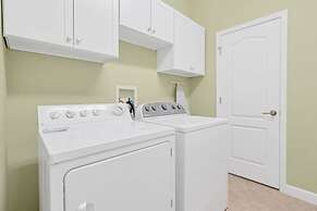 Upstay - Pet-friendly Home With Pool-hot Tub-bbq