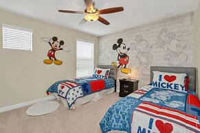 Upstay - Pet-friendly Home With Pool-hot Tub-bbq