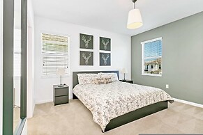 Sonoma Resort Home With Private Pool Games Room