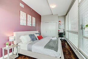 Luxury Condo Steps From Stampede Park