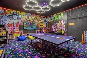 Upstay - 26 Guests Mansion w Pool-cinema-spa-games