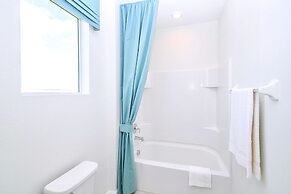 Upstay - 26 Guests Mansion w Pool-cinema-spa-games