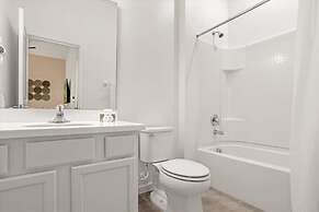 Upstay - 24-guest Home w Theme Rooms-cinema-arcade