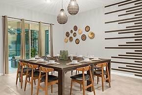 Upstay - 24-guest Home w Theme Rooms-cinema-arcade