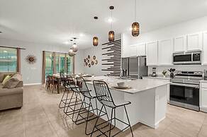 Upstay - 24-guest Home w Theme Rooms-cinema-arcade