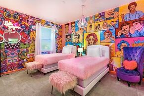 Upstay - 24-guest Home w Theme Rooms-cinema-arcade