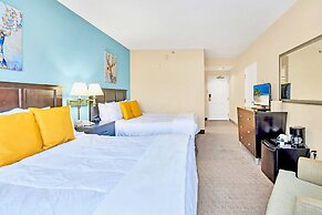 Apt Close to Universal Studios With Hot Tub, Pool!