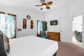 Upstay - Family Home w Private Pool and Games