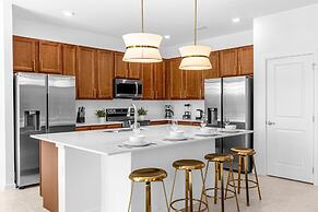 Upstay - Mansion w Kids Theme Rooms Pool Cinema