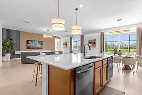 Upstay - Mansion w Kids Theme Rooms Pool Cinema