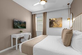 Upstay - Mansion w Kids Theme Rooms Pool Cinema